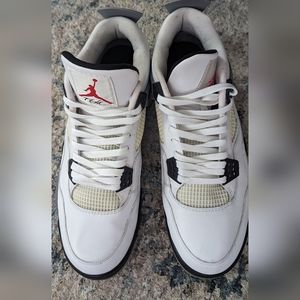 Retro 4 cement Jordans